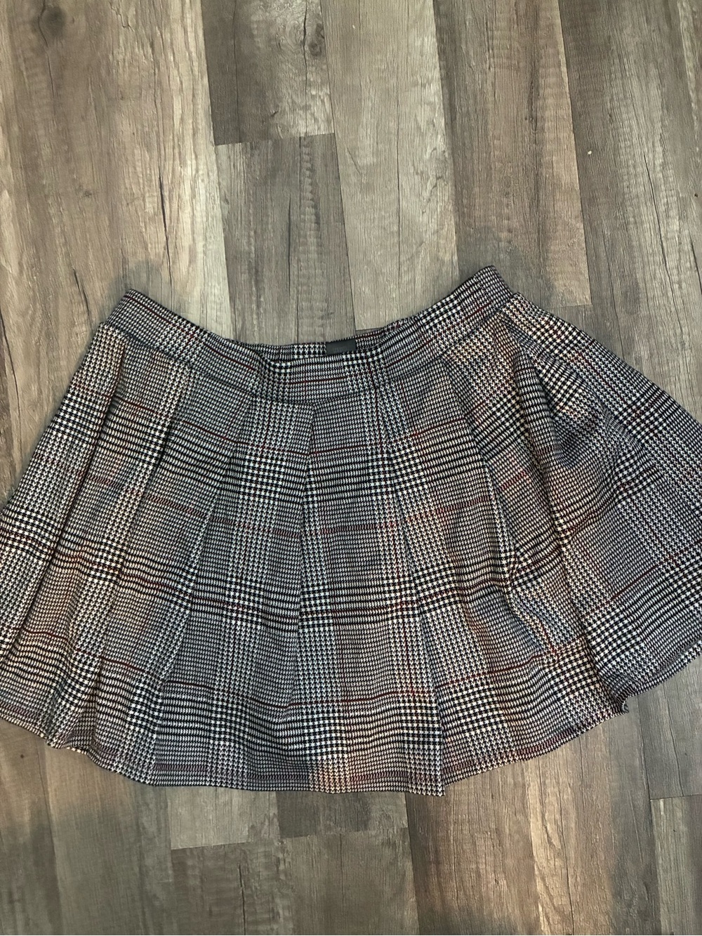 Plaid Pleated Circle Skirt in Black and White